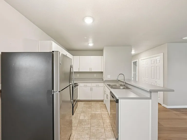 258 Plez Morgan Dr #E — Photo 14