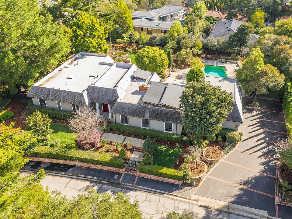 1st image of 200 Eucalyptus Ave