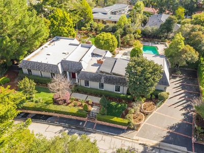 200 Eucalyptus Ave, Hillsborough, CA, 94010