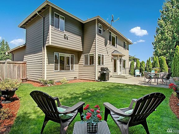 2nd image of 804 191st Pl SW