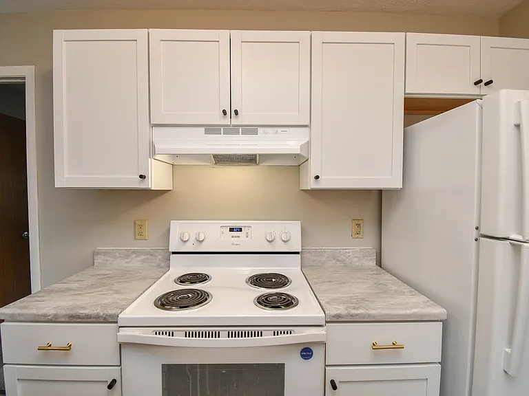1115 N Duluth Ave — Photo 9