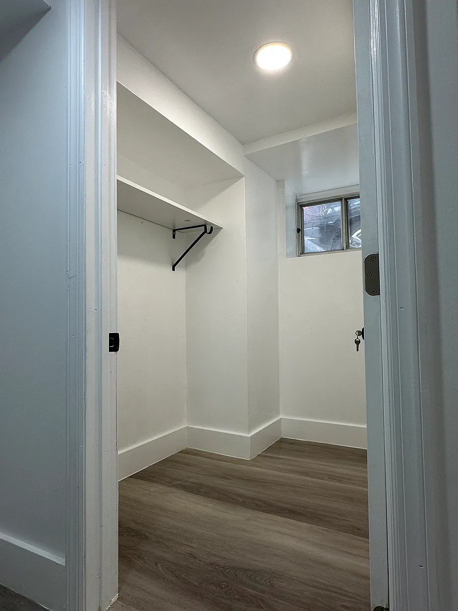 Building Photo - 16 Bellair Pl #1