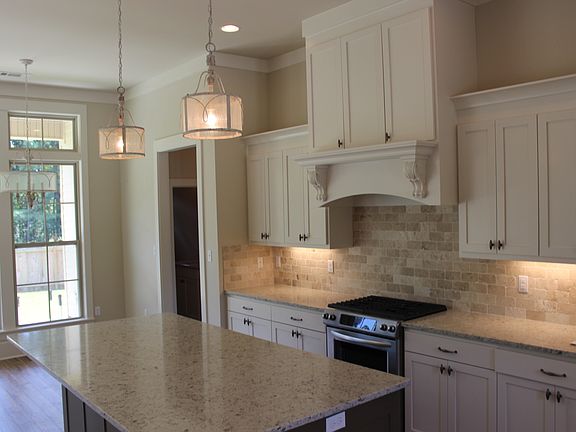 4th image of 112 Aspen Creek Ct.