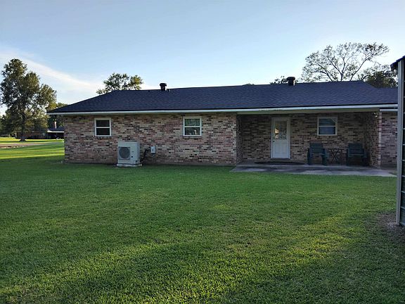 3rd image of 2112 Oak Grove Dr