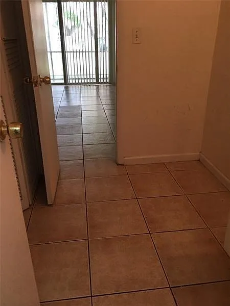 Studio, 1.0 bath, 450 sqft, $1,400 — Photo 4