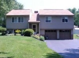 13555 Bonnair Rd, Glen Rock, PA 17327
