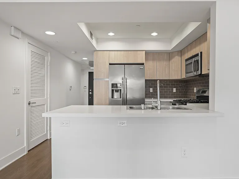 Western Lux — Photo 36