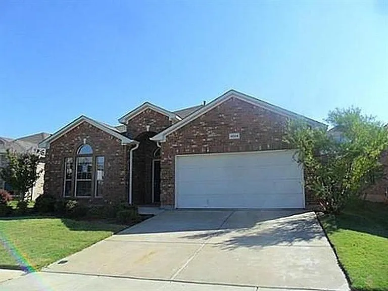 4024 Claymore Ln — Photo 2