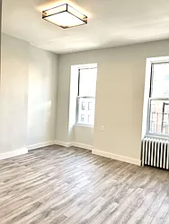 Rented by Realty 2000 Associates Ltd