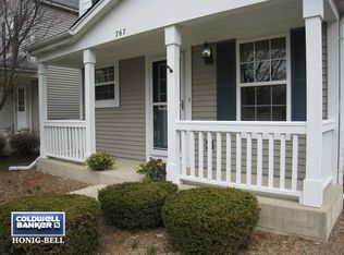 767 Manor Rd, Crystal Lake, IL 60014