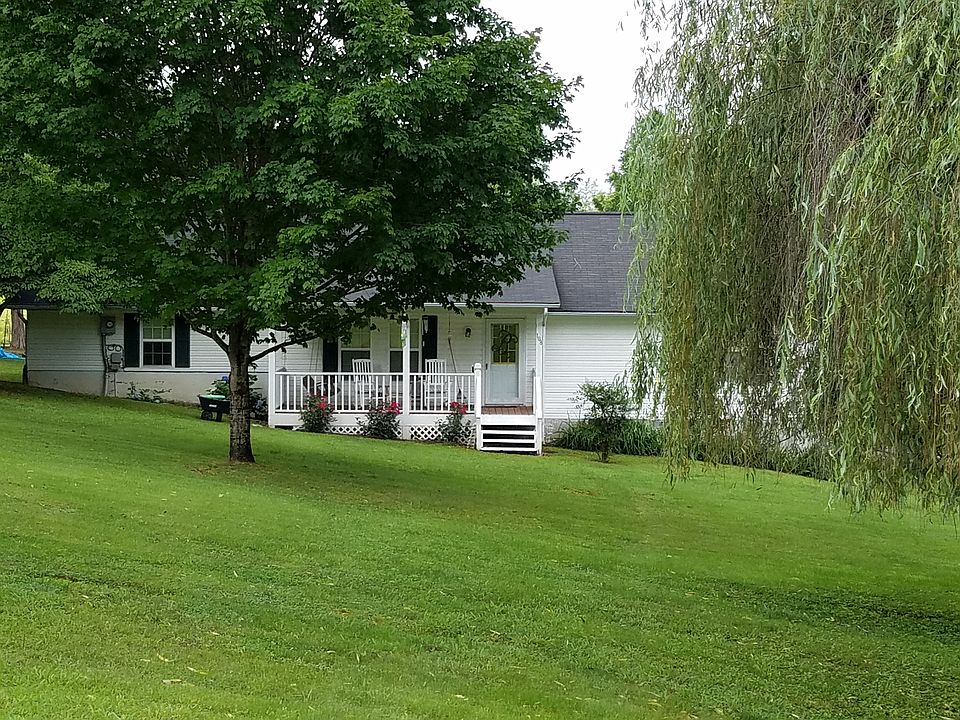 2nd image of 108 Muskie Ln