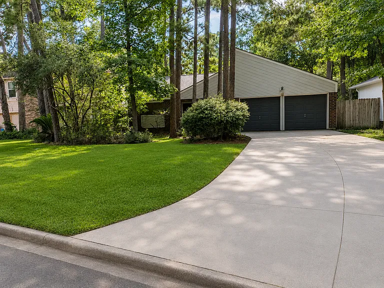 72 Trummel Ct — Photo 1