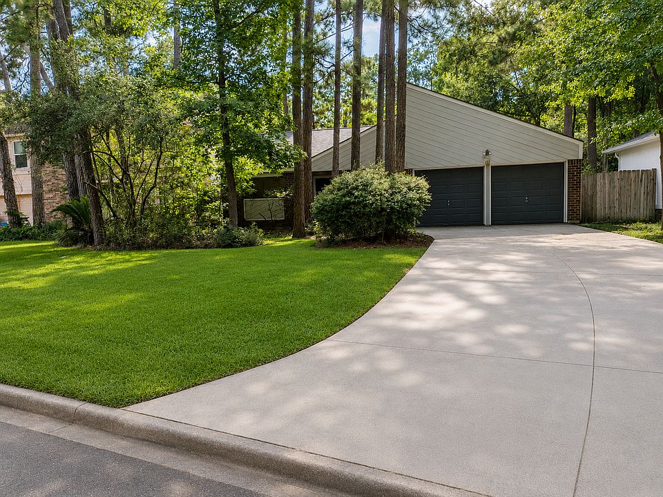 1st image of 72 Trummel Ct