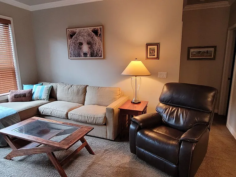 6005 Saint Moritz Dr #C — Photo 7