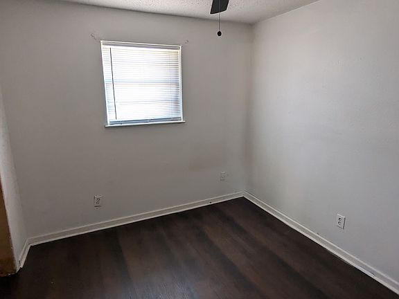 5th image of 7732 Dorsett Dr