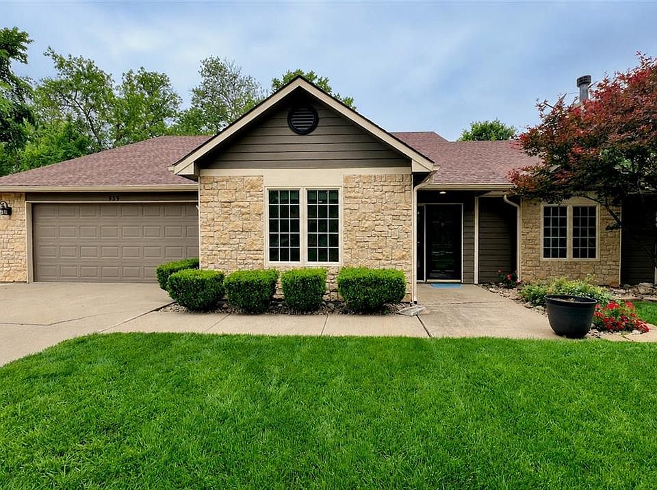 1st image of 539 Bently Dr