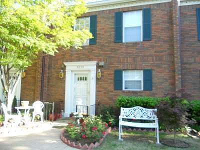 Colonial Brick 2 level Condo