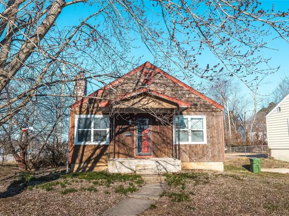 37 Rolla Gardens Dr, Rolla, MO 65401
