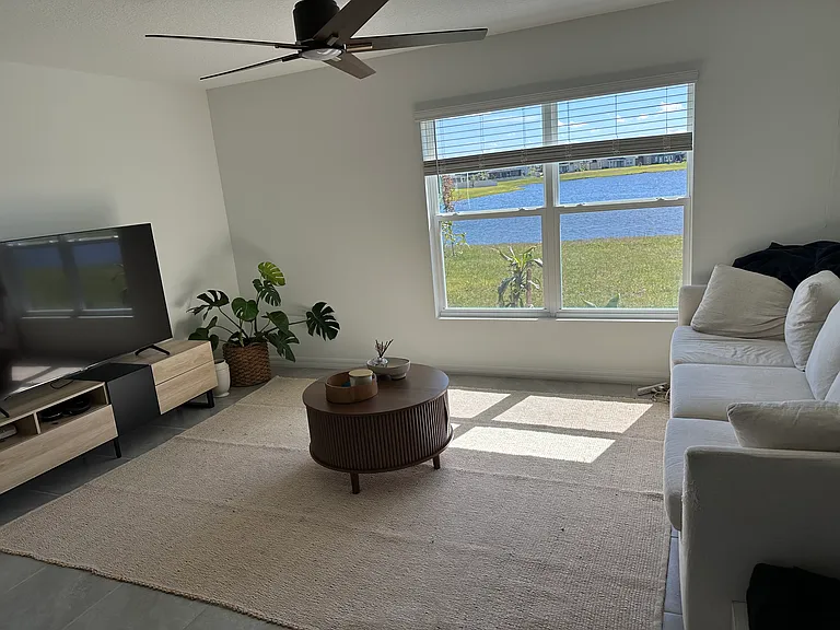 3084 Living Coral St — Photo 3