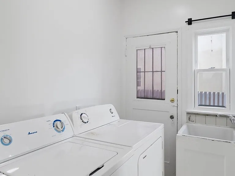 1167 N Kingsley Dr #101 — Photo 11