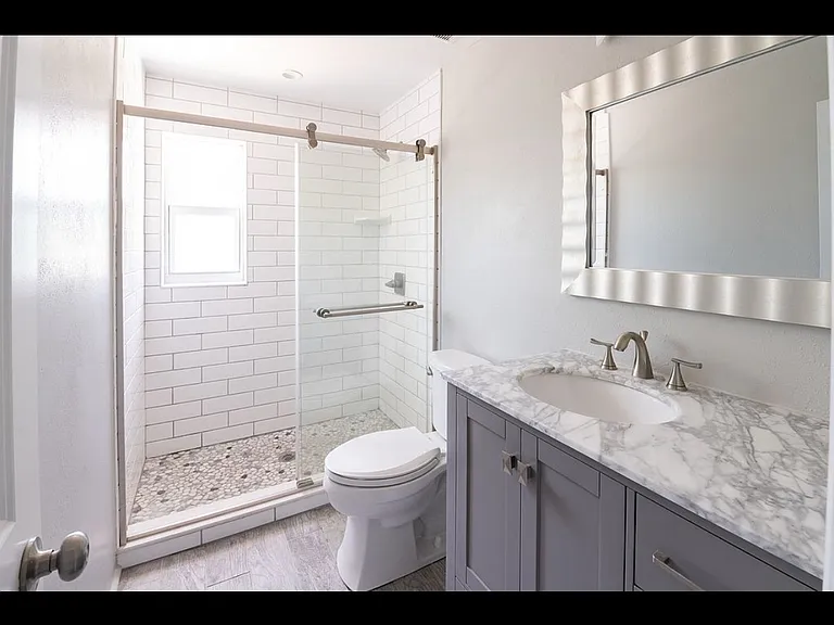 204 S Peninsula Ave — Photo 10