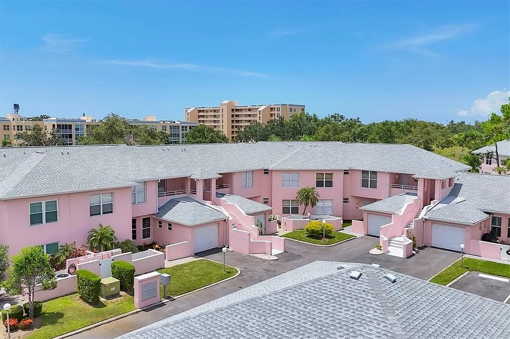 4050 Pinebrook Cir APT 5