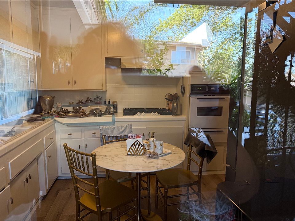 1st image of 601 E Acacia Ave #F-1