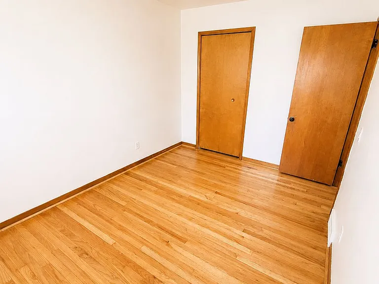 1641 Fairview Ave — Photo 10