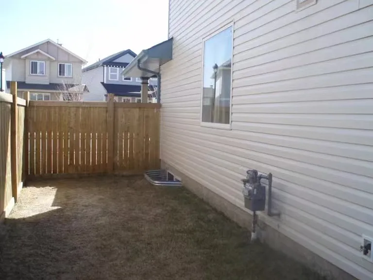 5567 Stevens Cres NW — Photo 21