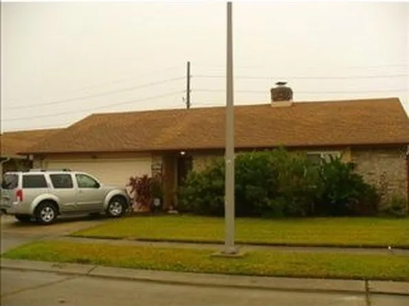2448 W Sunny Meade Dr, Harvey, LA 70058