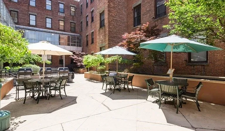 227 Christopher Columbus Dr #117B — Photo 12