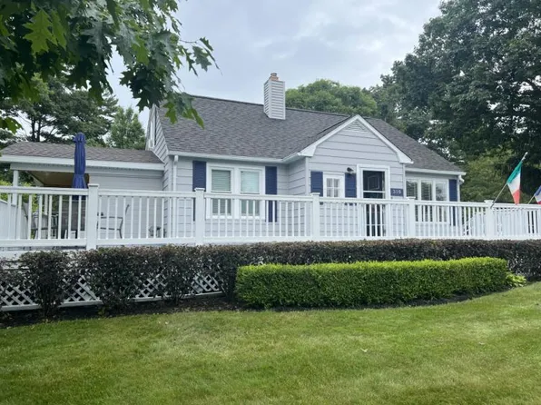 310 Washington St, Port Austin, MI 48467