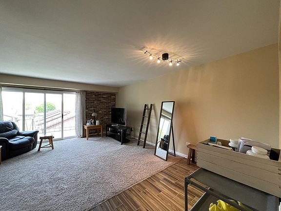 5th image of 5848 W 76th Pl Unit 304