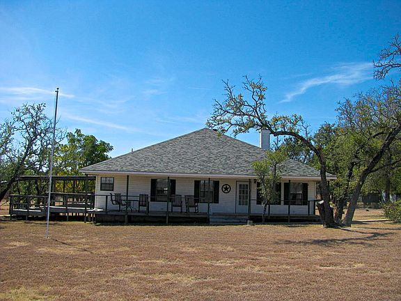 3rd image of 815 County Road 115