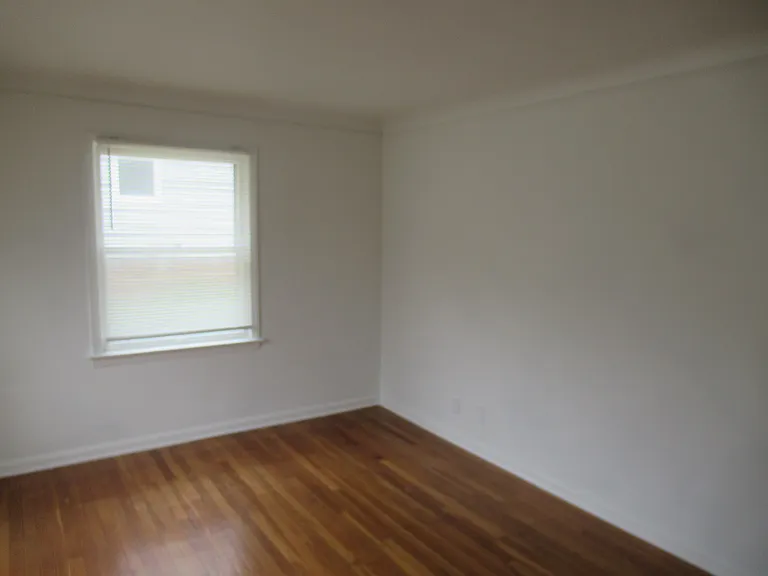 86 Cowles Ave — Photo 26