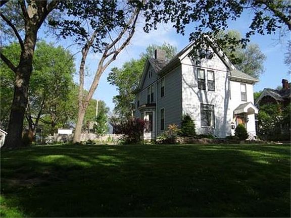 2nd image of 1309 S Broadway St