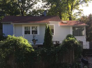 6 Lakeview Rd, Wayland, MA 01778