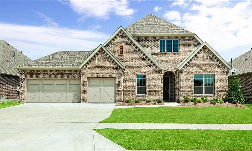 1st image of 813 Boardwalk Way