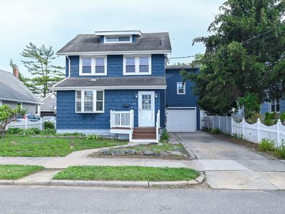 48 Washington Avenue, Lynbrook, NY, 11563