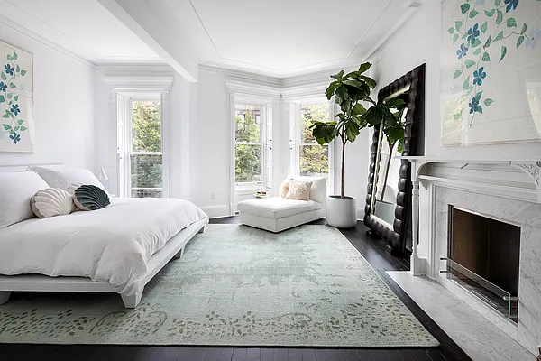 Sold by Douglas Elliman | media 7