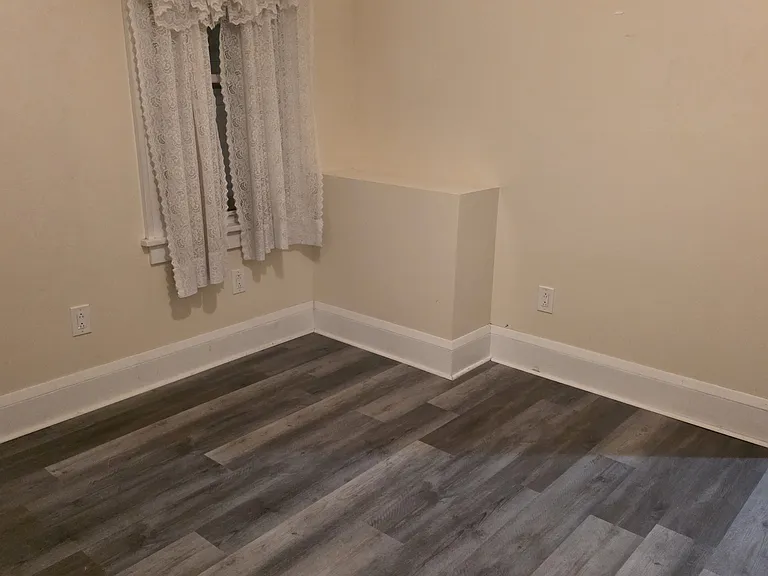 9519 Plymouth Ave — Photo 7