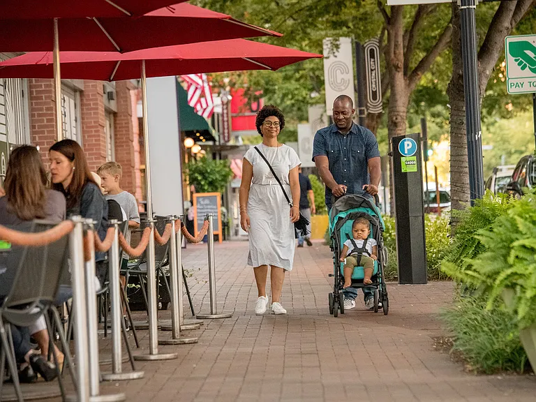 Easy access and great walkability to everyday wants and needs
