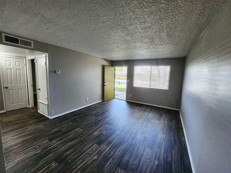 6817 N 17th Ave #4 — Photo 11