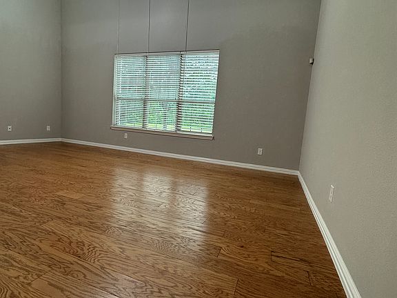 2nd image of 4501 Blackjack Oak Dr