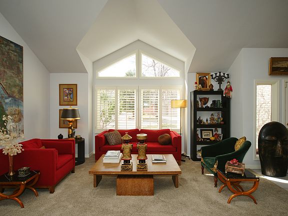 2nd image of 1450 Lodge Ln