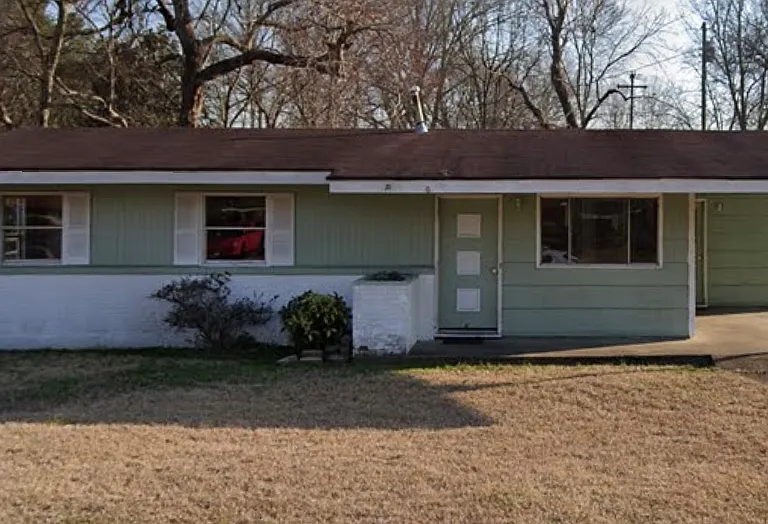 501 Wynhurst Ct — Photo 1