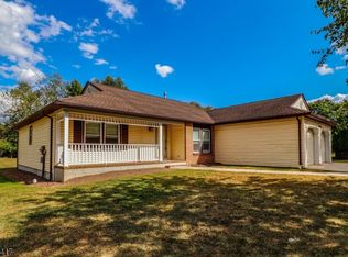 59 Redwood Ter, Flemington, NJ 08822