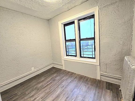 2nd image of 900 E 167th St Unit 21D