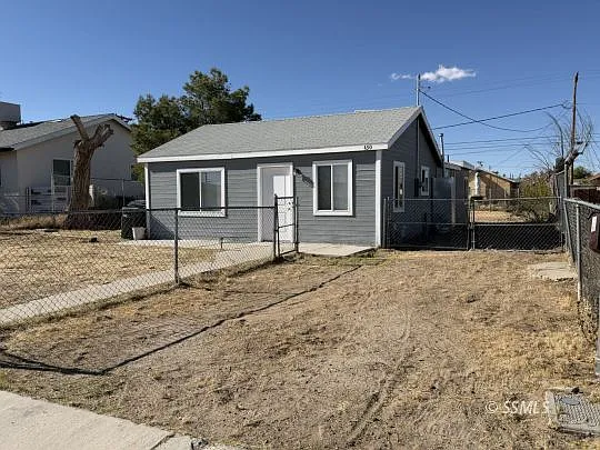Building Photo - 430 W Wilson Ave