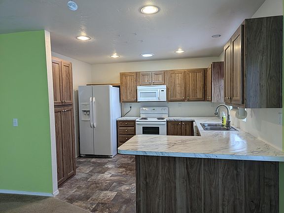 3rd image of 14511 SE Gatling Way